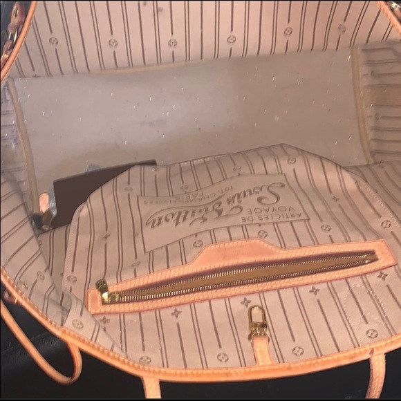 Authentic Louis Vuitton Neverfull GM - Picture 4 of 7